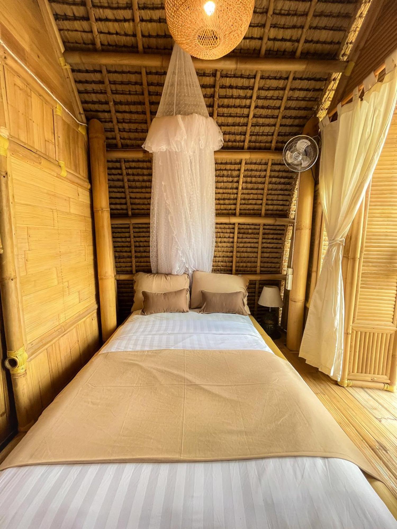 Kawig Bamboo House - Ricefield View, Eco Bamboo Home Tampaksiring Exterior photo
